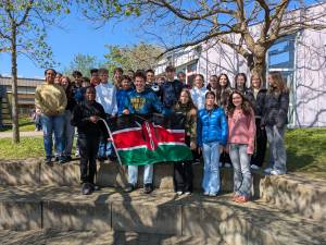 Davies und Klasse 9 am KvFG